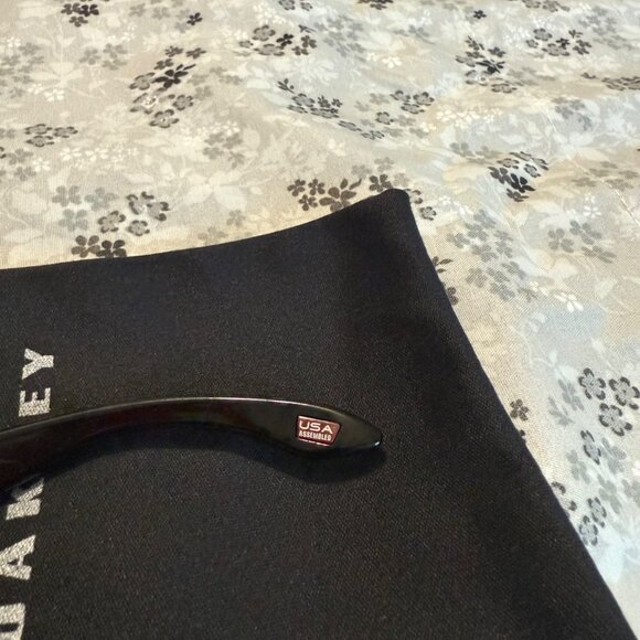 Oakley Sunglasses Holbrook Polished Two Tone frame  Prizm Polarized 9102 - Picture 9 of 11